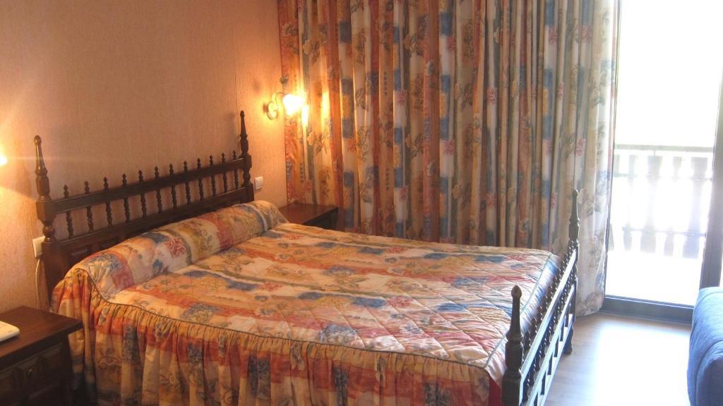 Hotel Les Barnieres Guillestre Buitenkant foto