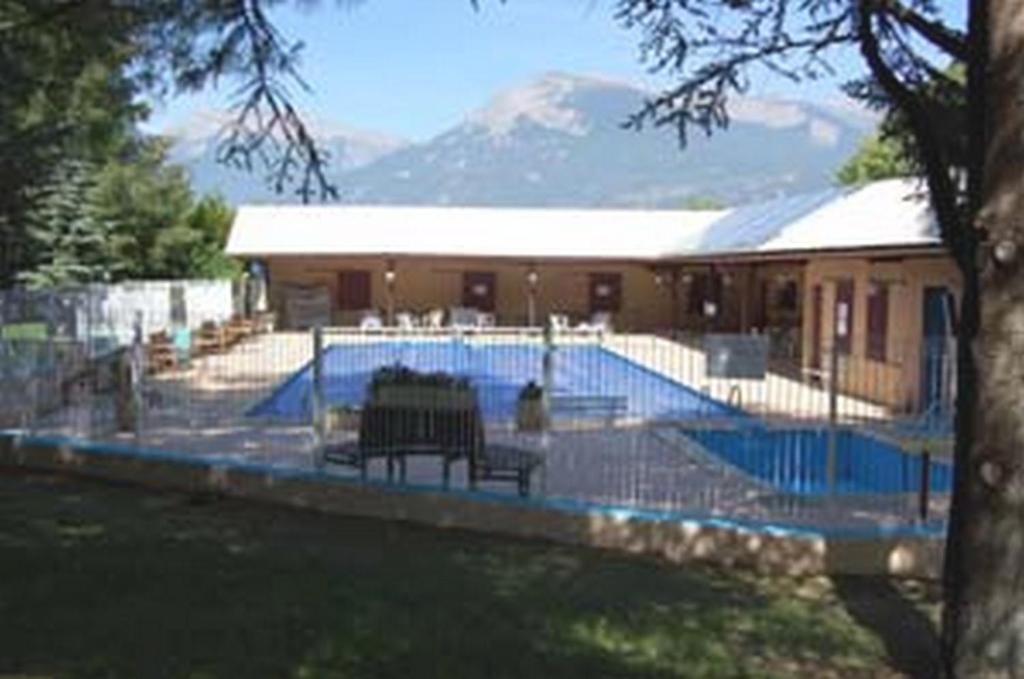 Hotel Les Barnieres Guillestre Buitenkant foto