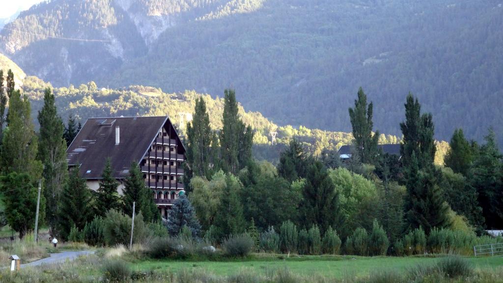 Hotel Les Barnieres Guillestre Buitenkant foto