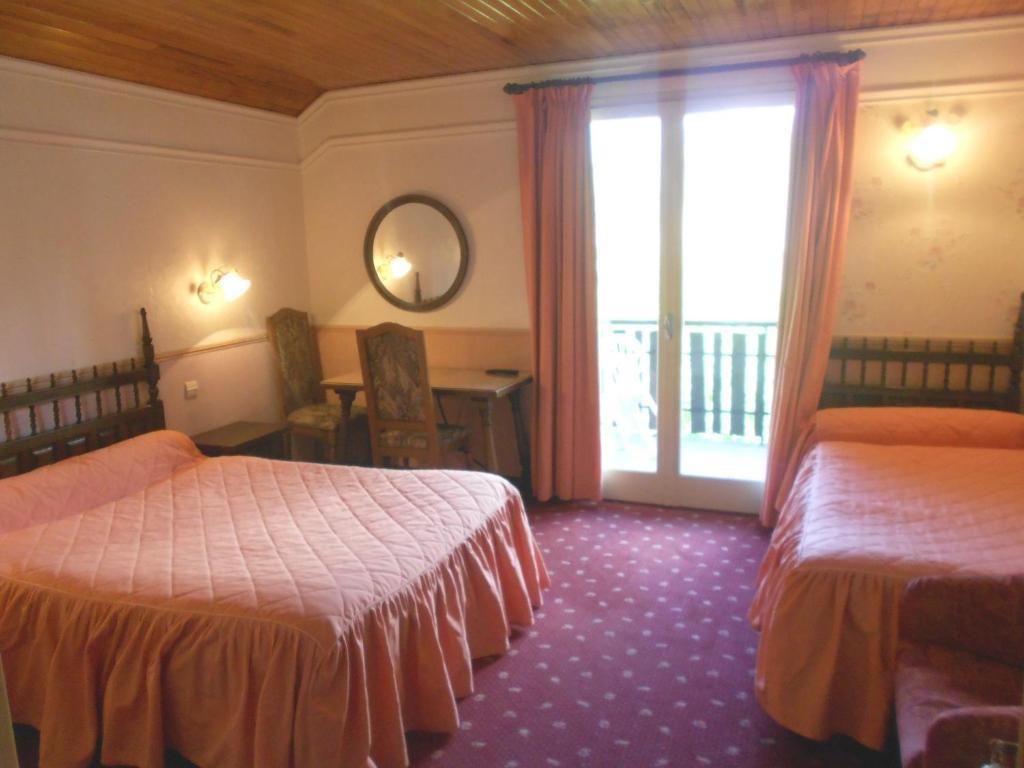 Hotel Les Barnieres Guillestre Kamer foto
